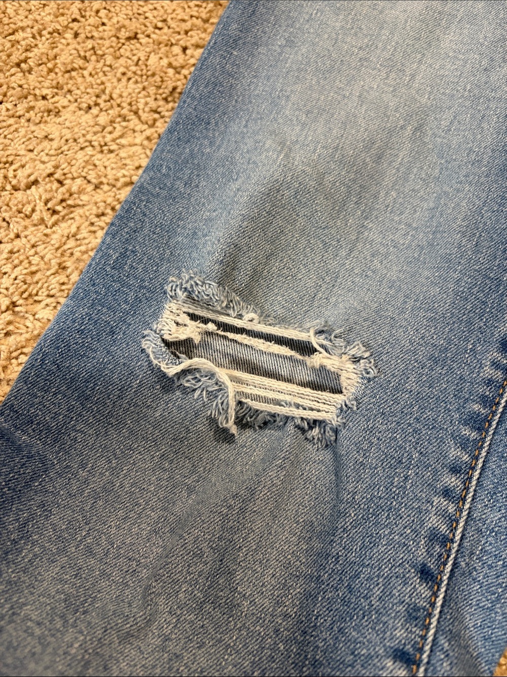 Levi’s Premium Ribcage Straight Ankle Women’s Jeans Sz 24 Distressed - Picture 3 of 7